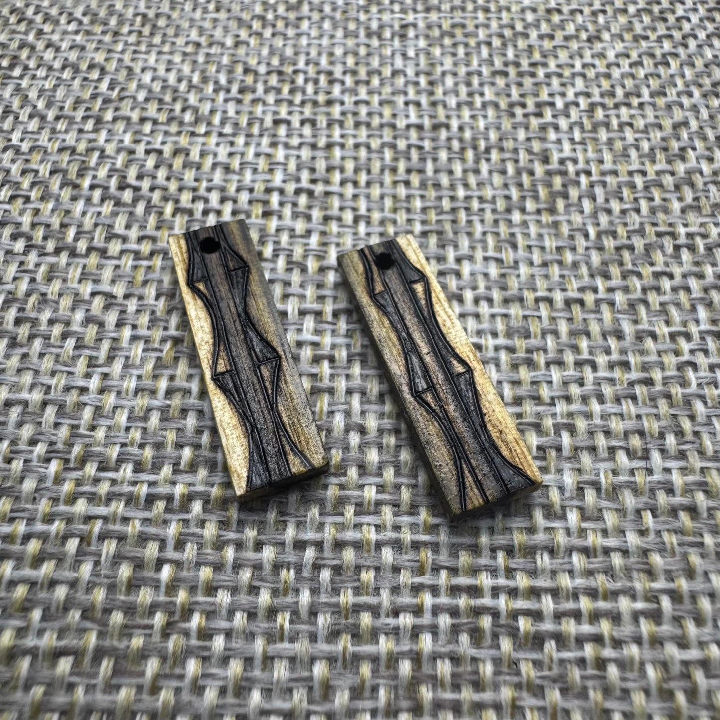 Ho'oulu x Black and White Hau Wood